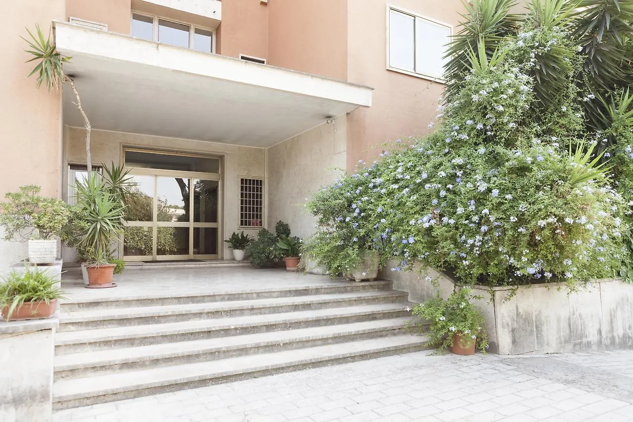 Suite Colosseo APT. Roma 0*,