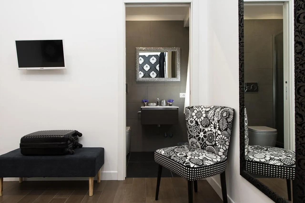 Suite Colosseo APT. Roma 0*,  Italia