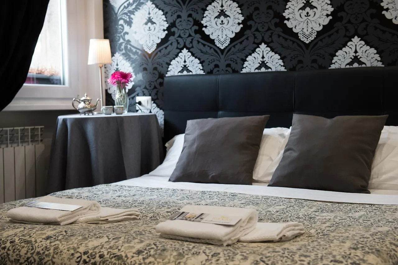 Suite Colosseo APT. Roma