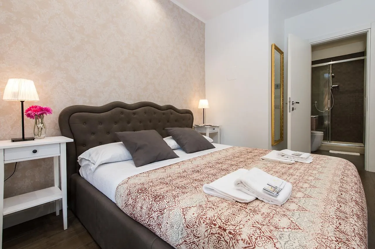 Suite Colosseo APT. Roma